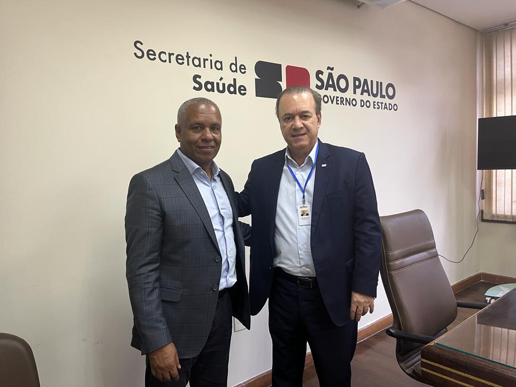 JUIZ JOÃO CONVERSA COM SECRETÁRIO ESTADUAL DE SAÚDE SOBRE O REPASSE AO HOSPITAL NARDINI