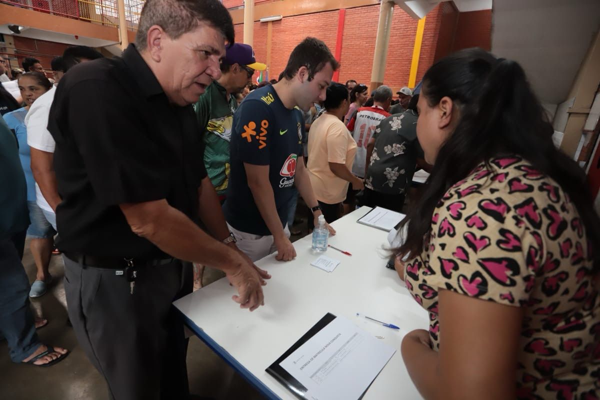 SANTO ANDRÉ ENTREGA ESCRITURAS A MORADORES DO NÚCLEO NOVA CONQUISTA