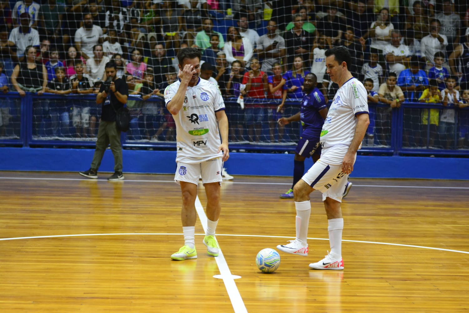 GINÁSIO NOÊMI GANHA REFORMA E RECEBERÁ JOGOS DA LIGA NACIONAL DE FUTSAL