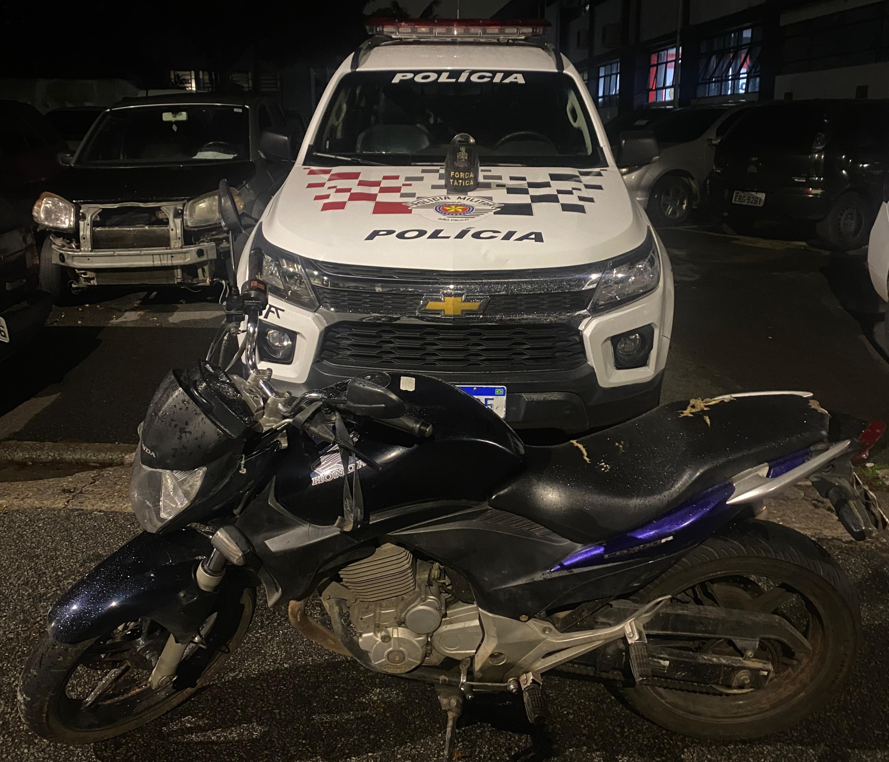 POLÍCIA MILITAR PRENDE CRIMINOSO E CAPTURA PROCURADO PELA JUSTIÇA 
