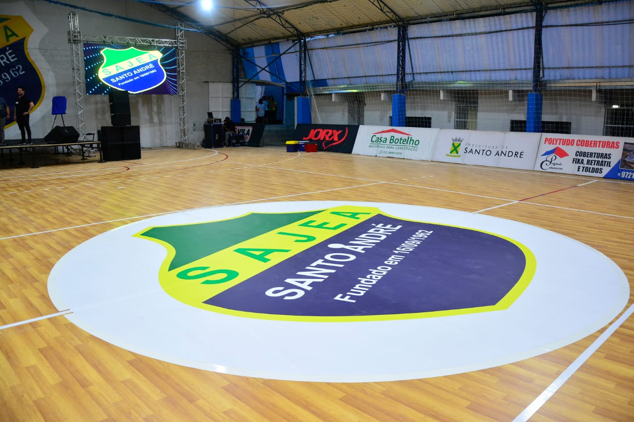 SANTO ANDRÉ REINAUGURA QUADRA POLIESPORTIVA REVITALIZADA NO JARDIM DO ESTÁDIO 