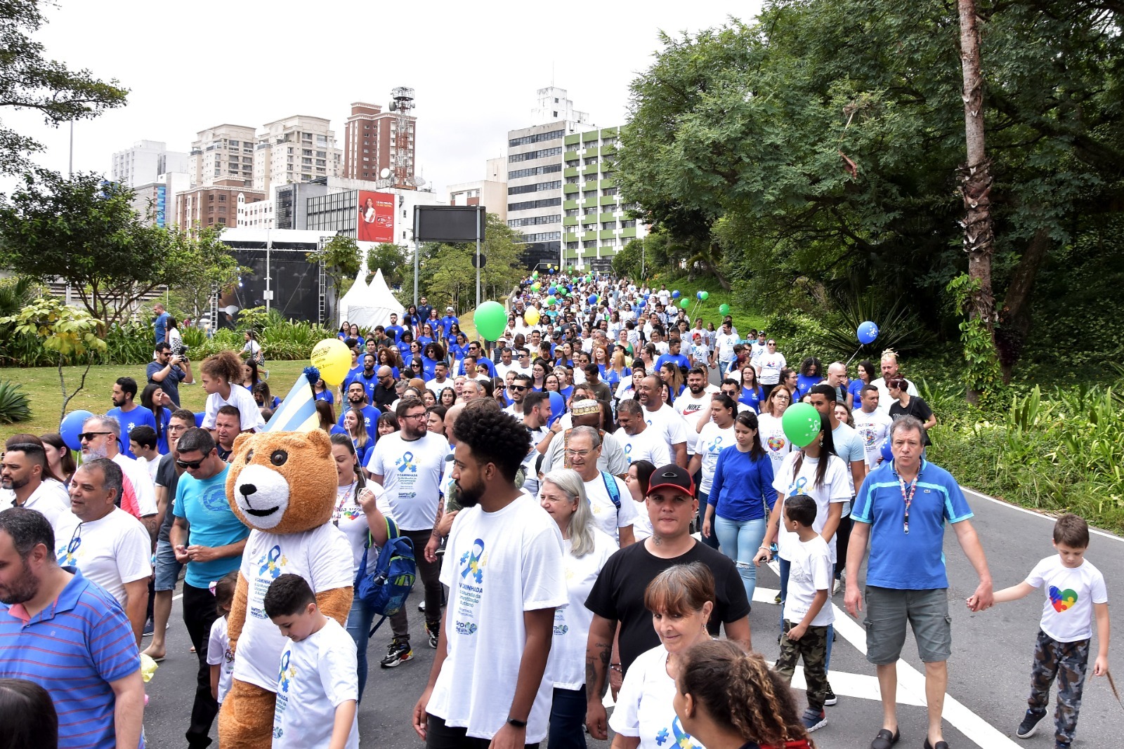 SANTO ANDRÉ REALIZA CAMINHADA DE CONSCIENTIZAÇÃO DO AUTISMO NO DOMINGO