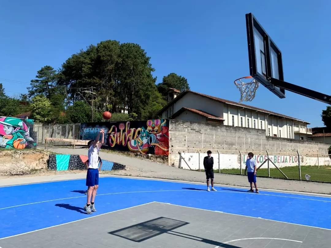 ARENINHA DO JARDIM LUZO CELEBRA PRIMEIRO ANO DE INAUGURAÇÃO COM ATIVIDADES ESPORTIVAS