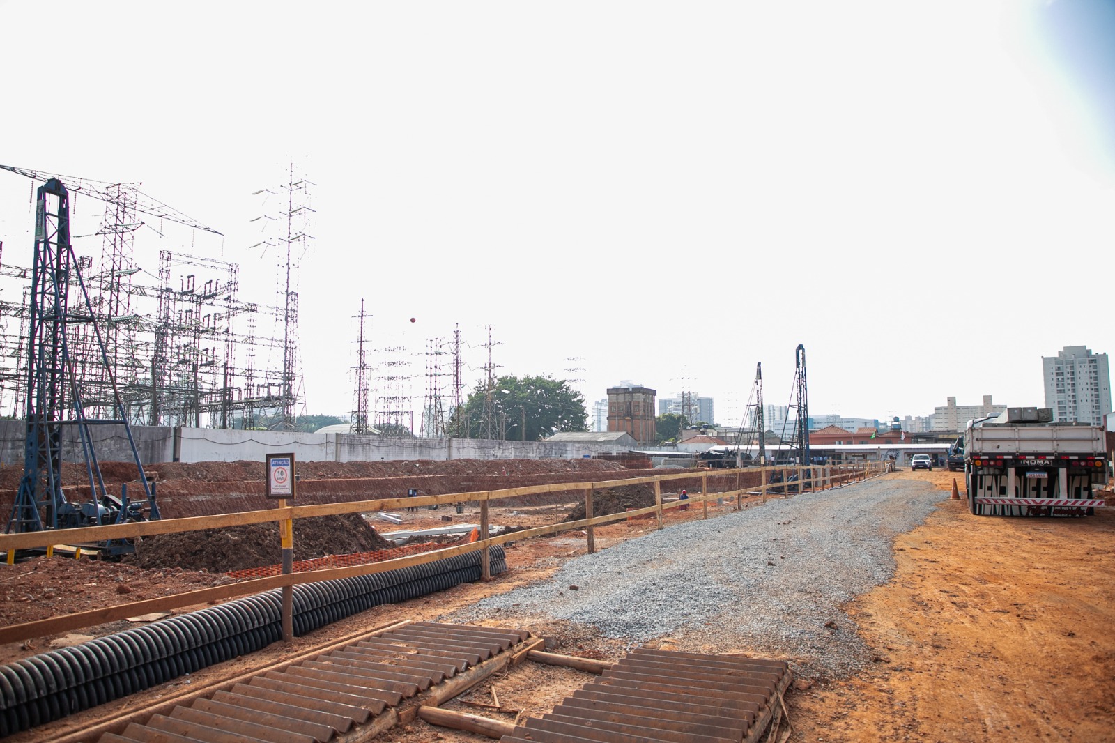 AURICCHIO ACOMPANHA INÍCIO DAS OBRAS DE SUBESTAÇÃO DE ENERGIA ELÉTRICA EM SÃO CAETANO