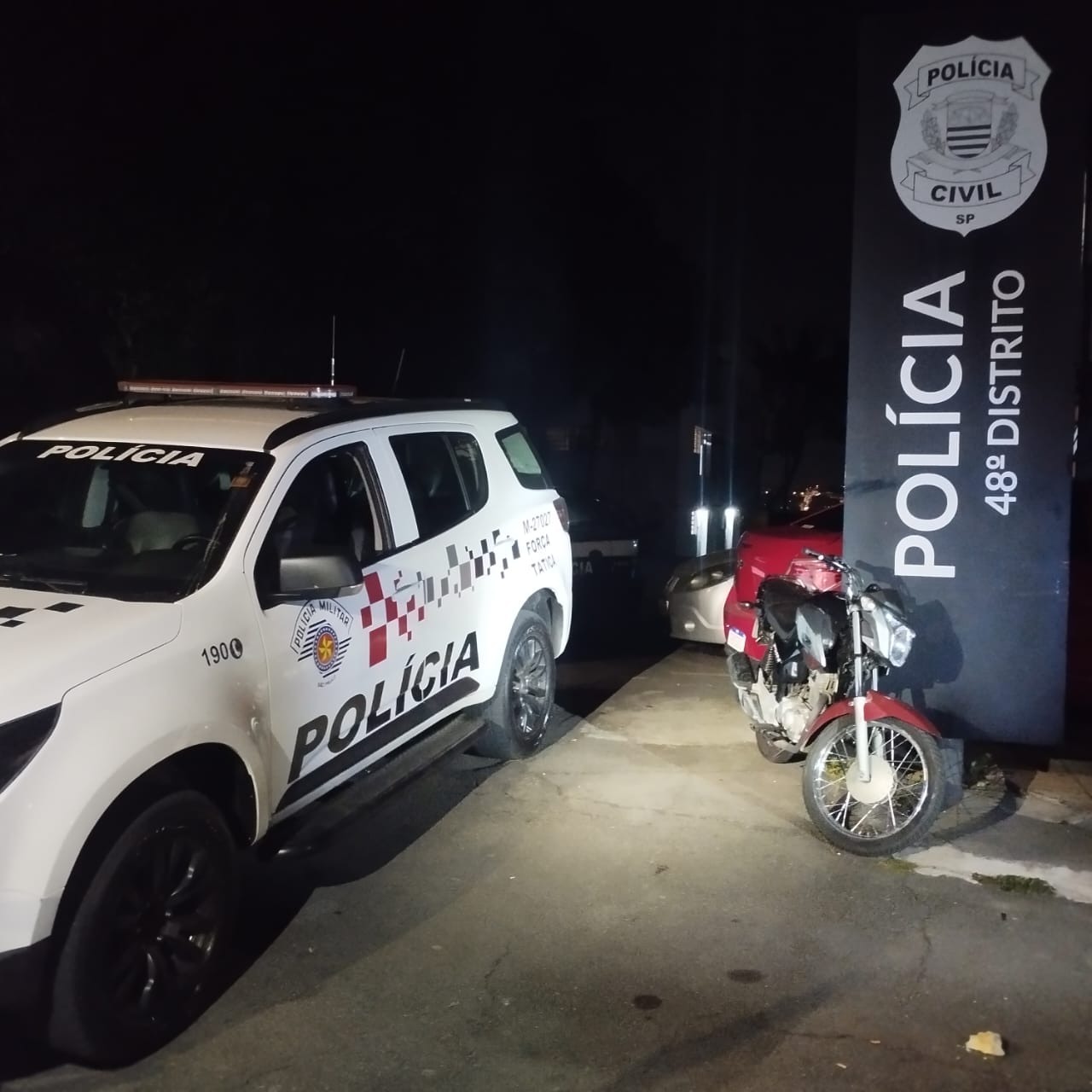 FORÇA TÁTICA RECUPERA MOTOCICLETA ROUBADA NA ZONA SUL
