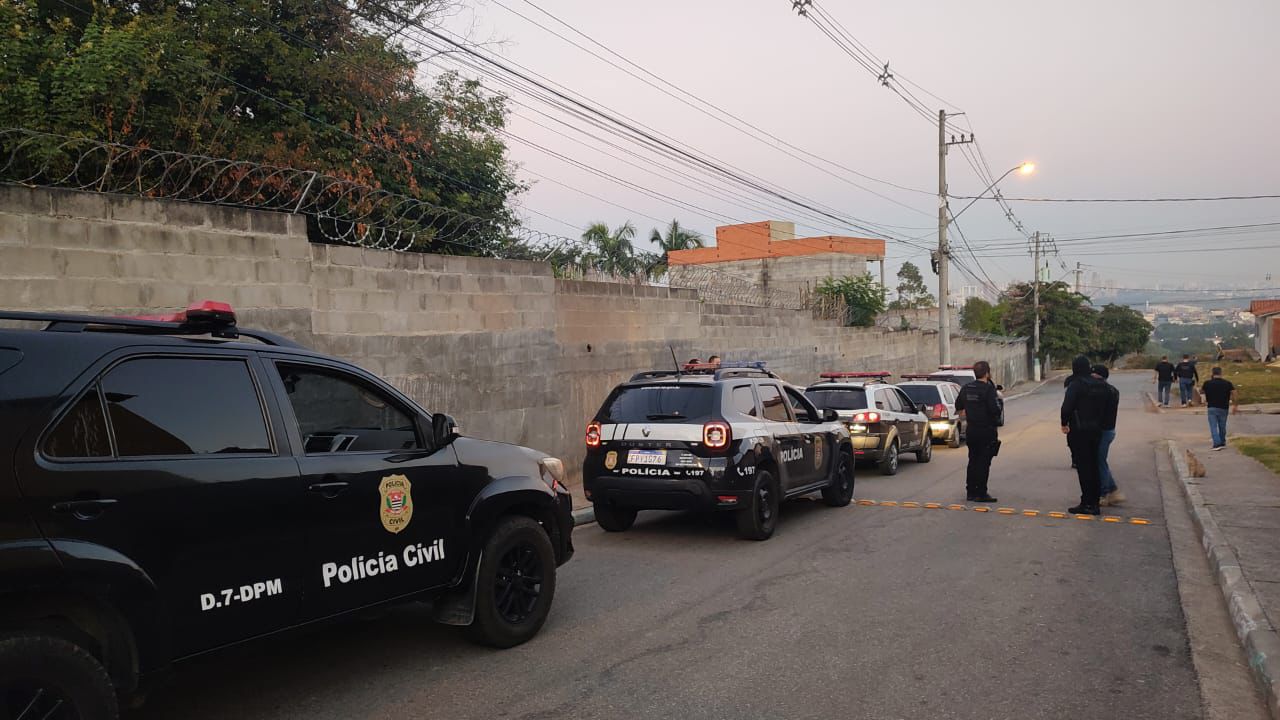 POLÍCIA CIVIL CUMPRE 7 MANDADOS DE PRISÃO EM OPERAÇÃO CONTRA TRÁFICO DE DROGAS NO INTERIOR DE SÃO PAULO 