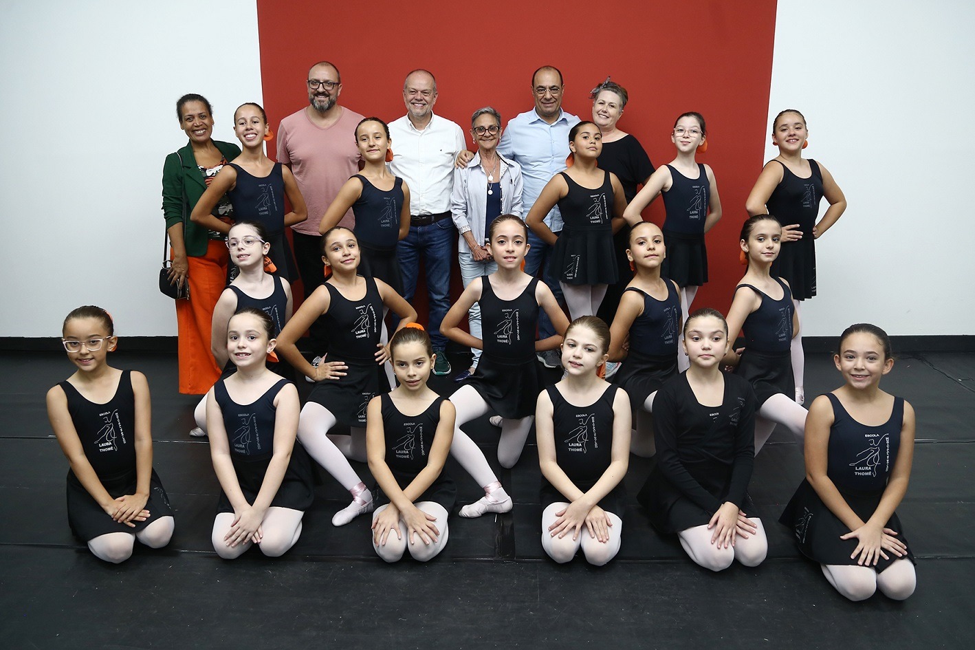 AURICCHIO VISITA ESCOLA MUNICIPAL DE BAILADO APÓS OBRAS DE REVITALIZAÇÃO 