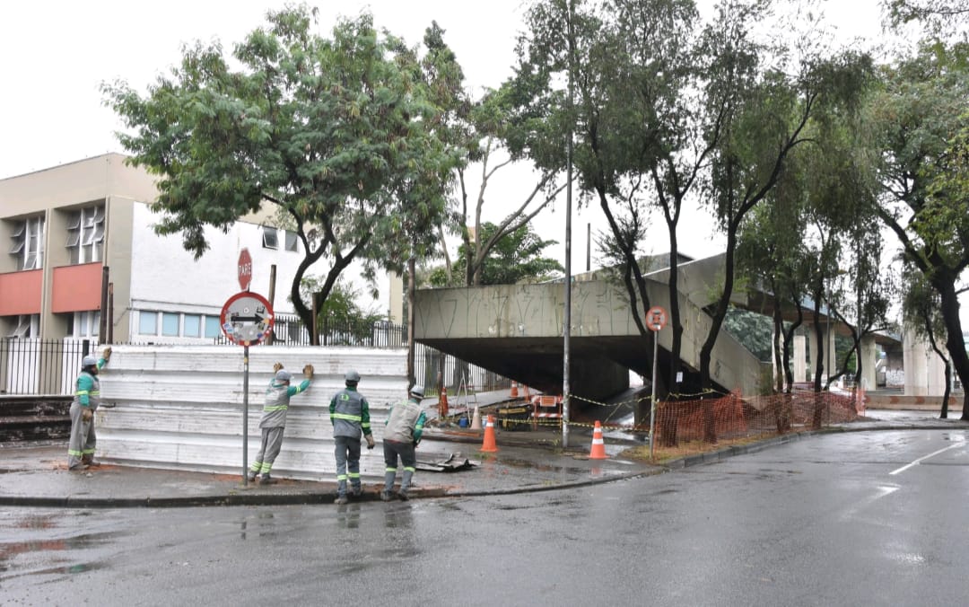 SANTO ANDRÉ INTERDITA PASSARELA PARA AVANÇO DE OBRAS DO COMPLEXO SANTA TERESINHA