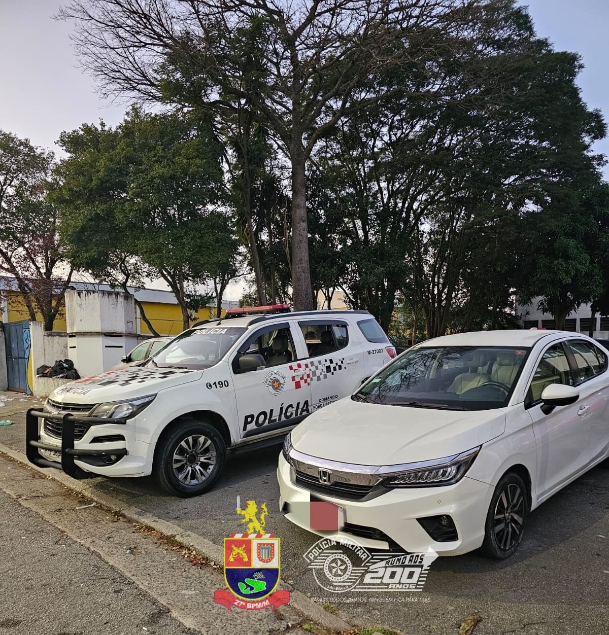 TRÊS ADOLESCENTES SÃO APREENDIDOS PELA POLÍCIA MILITAR APÓS ROUBAR VEÍCULO E MANTER VÍTIMA REFÉM