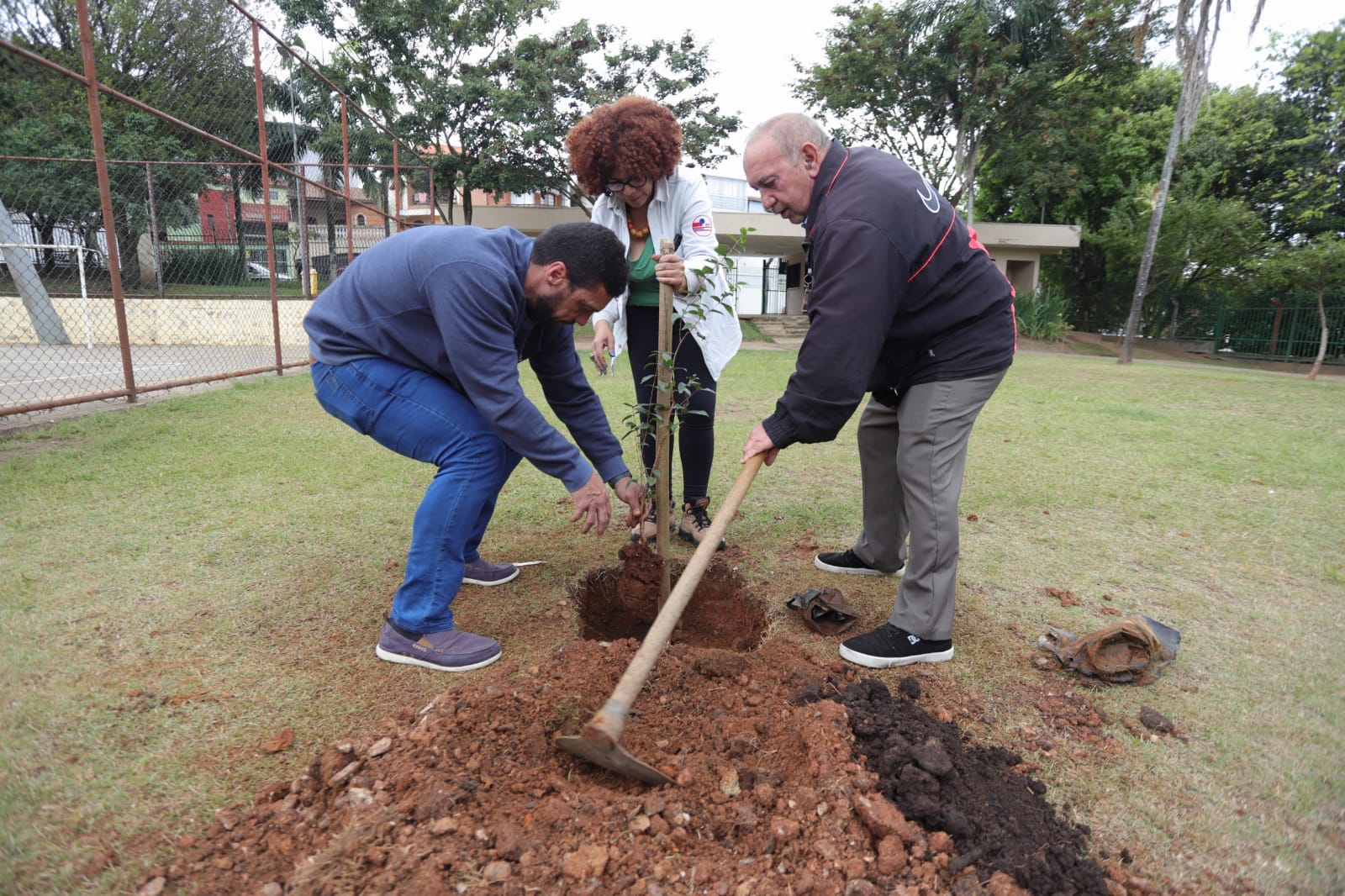 Parque de Santo André recebe plantio de mudas no Dia Mundial do Meio Ambiente