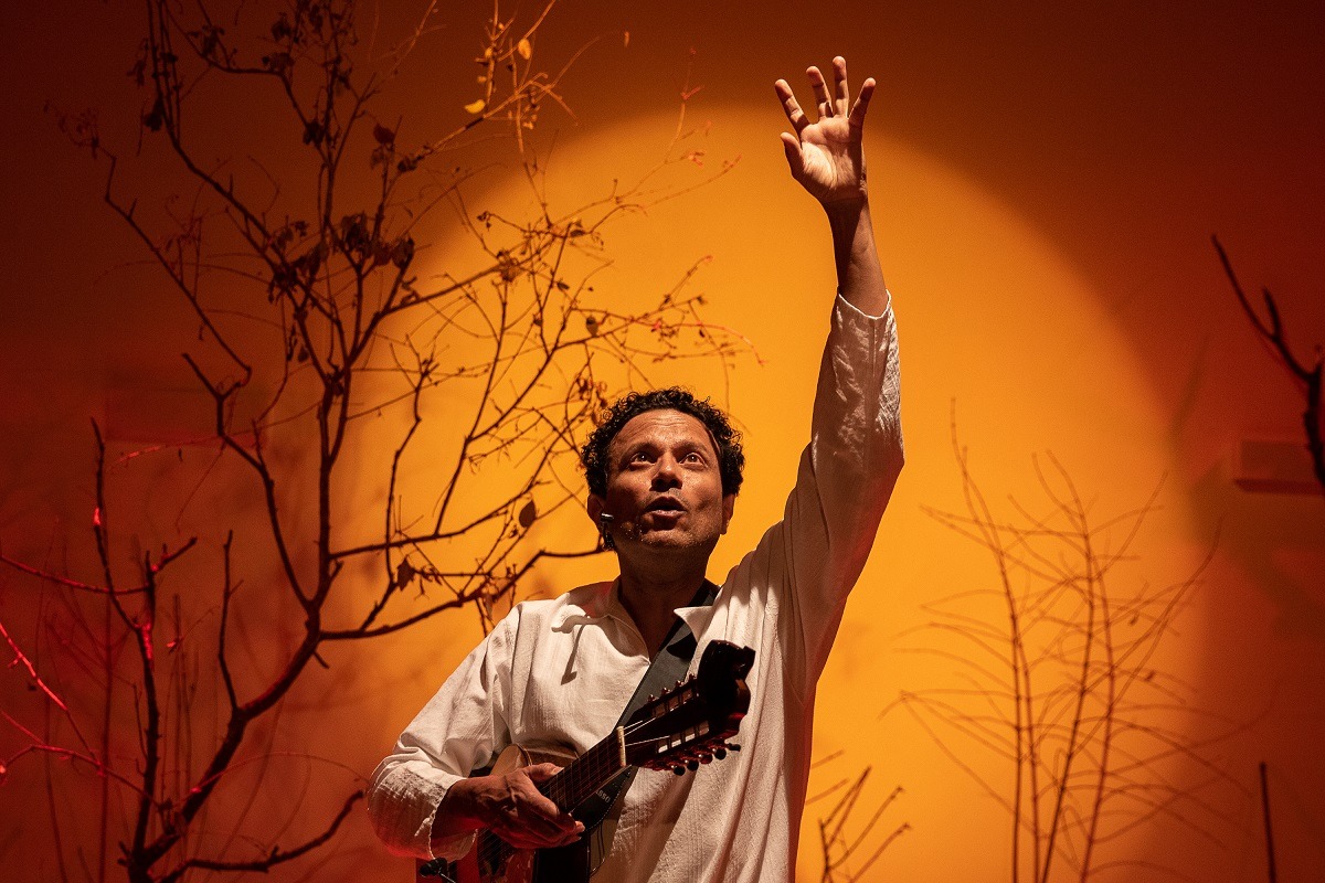 Teatro Santos Dumont recebe espetáculo cênico-musical ‘Lugar Sentido’ com entrada gratuita