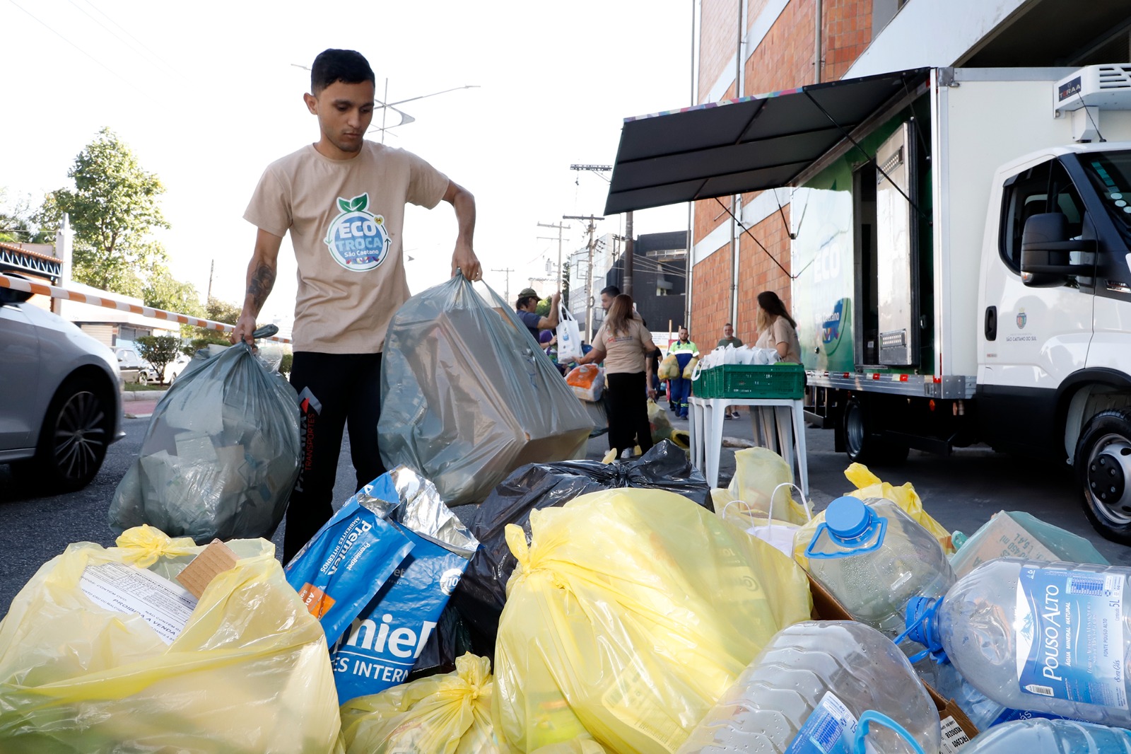No Bairro Cerâmica, EcoTroca ultrapassa as 10,5 toneladas de alimentos