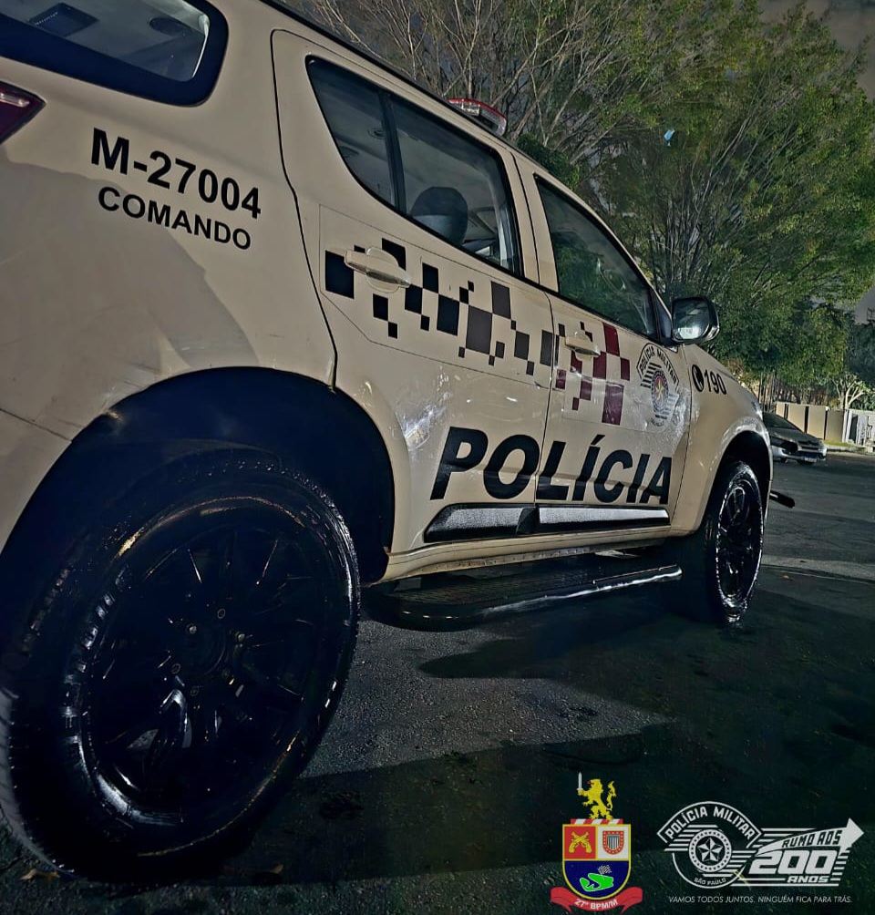 POLICIAIS MILITARES PRENDEM CRIMINOSO COM MOTOCICLETA ROUBADA