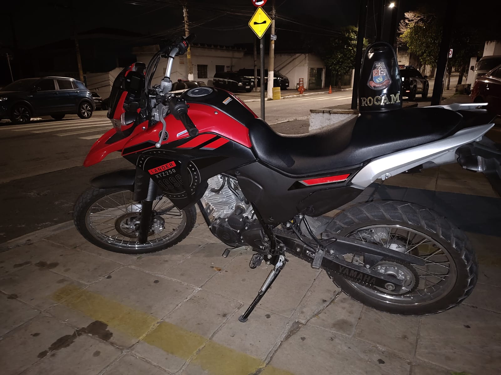 POLÍCIA MILITAR PRENDE CRIMINOSO E RECUPERA MOTOCICLETA MOMENTOS APÓS O ROUBO