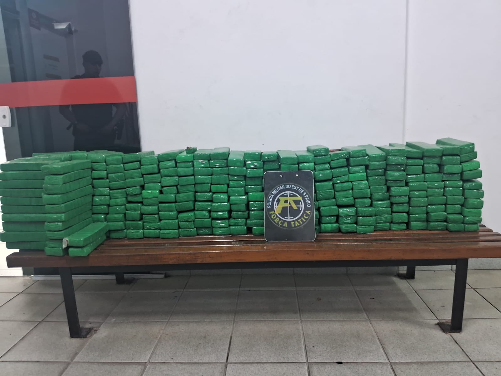 Casal é preso com quase 190 kg de drogas em São Bernardo do Campo