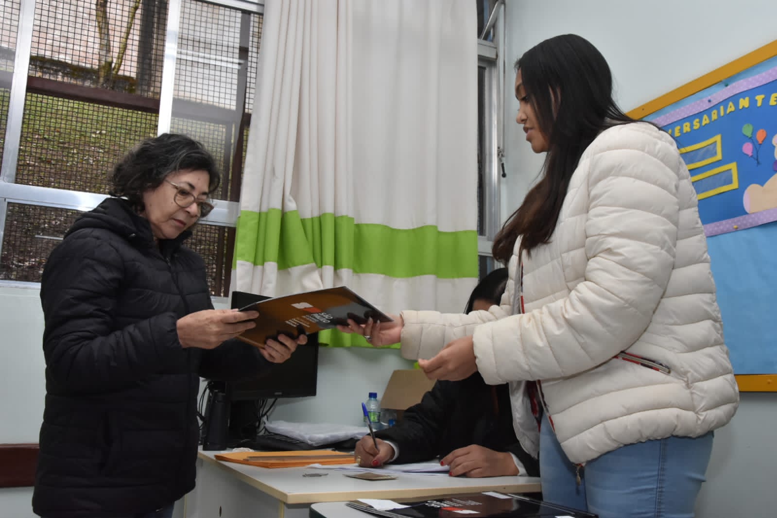 Santo André entrega 788 matrículas para moradores no Sítio dos Vianas