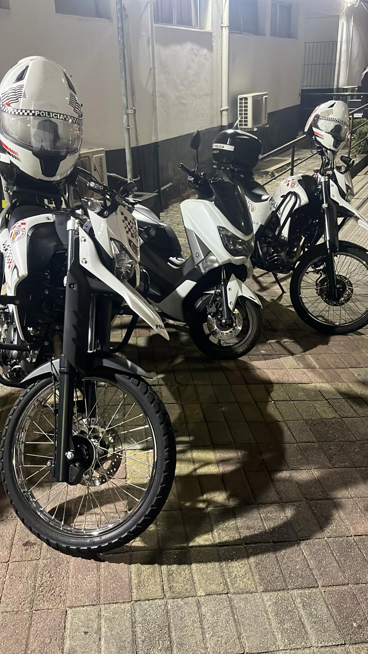 POLICIAIS MILITARES DA ROCAM RECUPERAM MOTOCICLETA ROUBADA EM PODER DE DOIS INDIVÍDUOS EM DIADEMA