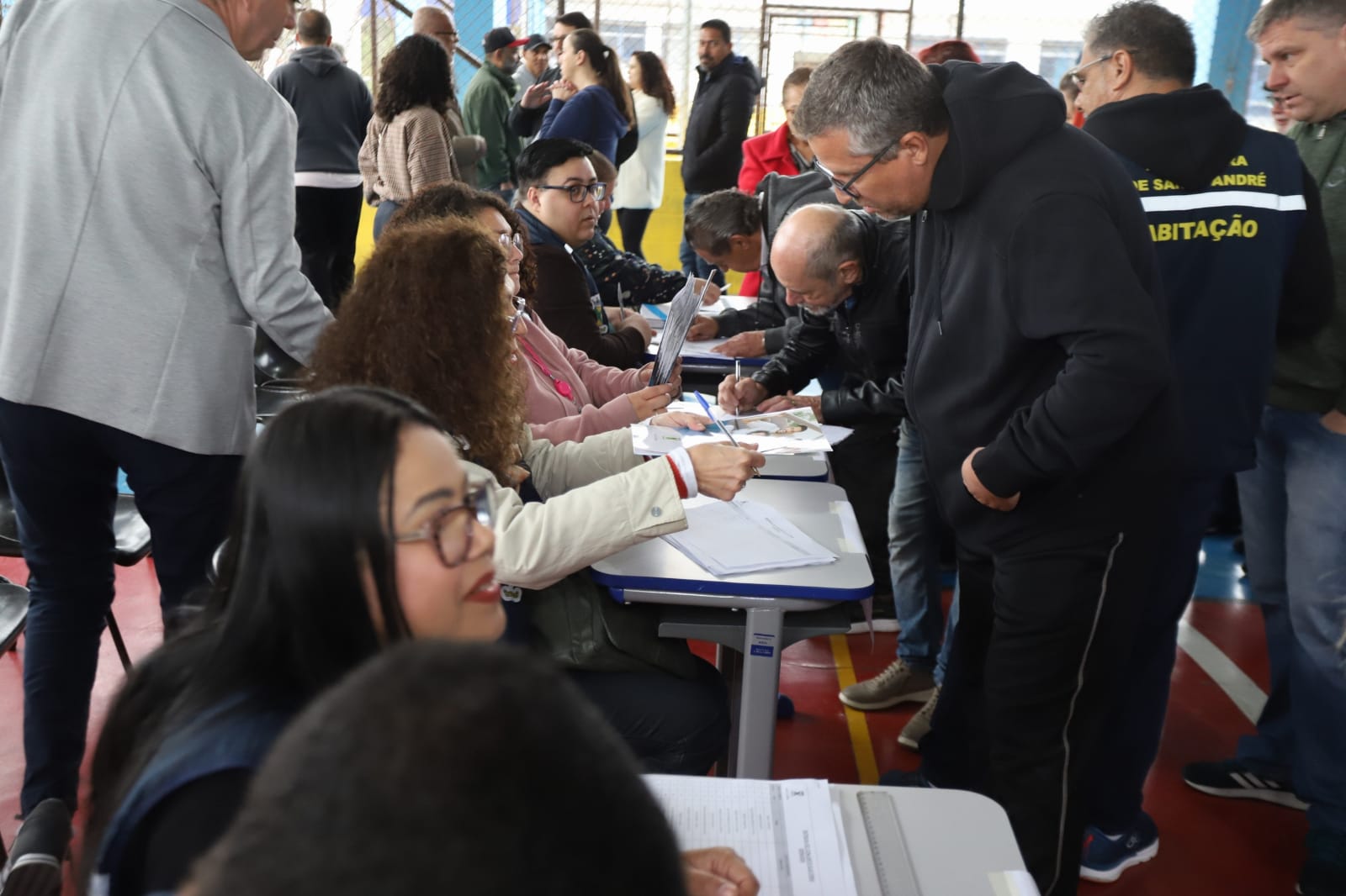 Santo André entrega 204 matrículas habitacionais para moradores do bairro Camilópolis