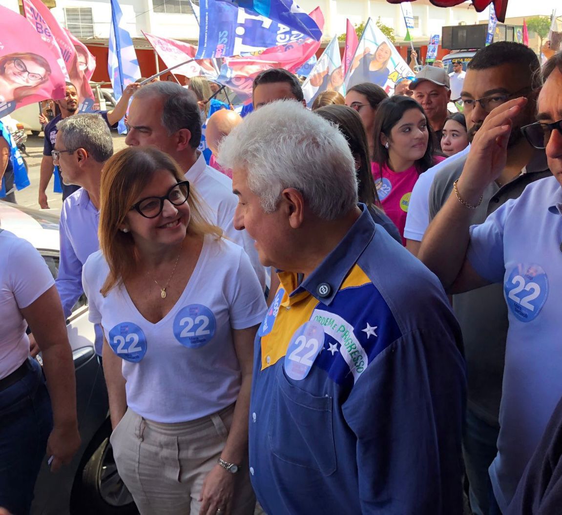 Senador Astronauta Marcos Pontes faz campanha por Mara Bertaiolli e Téo Cusatis em Mogi das Cruzes-SP