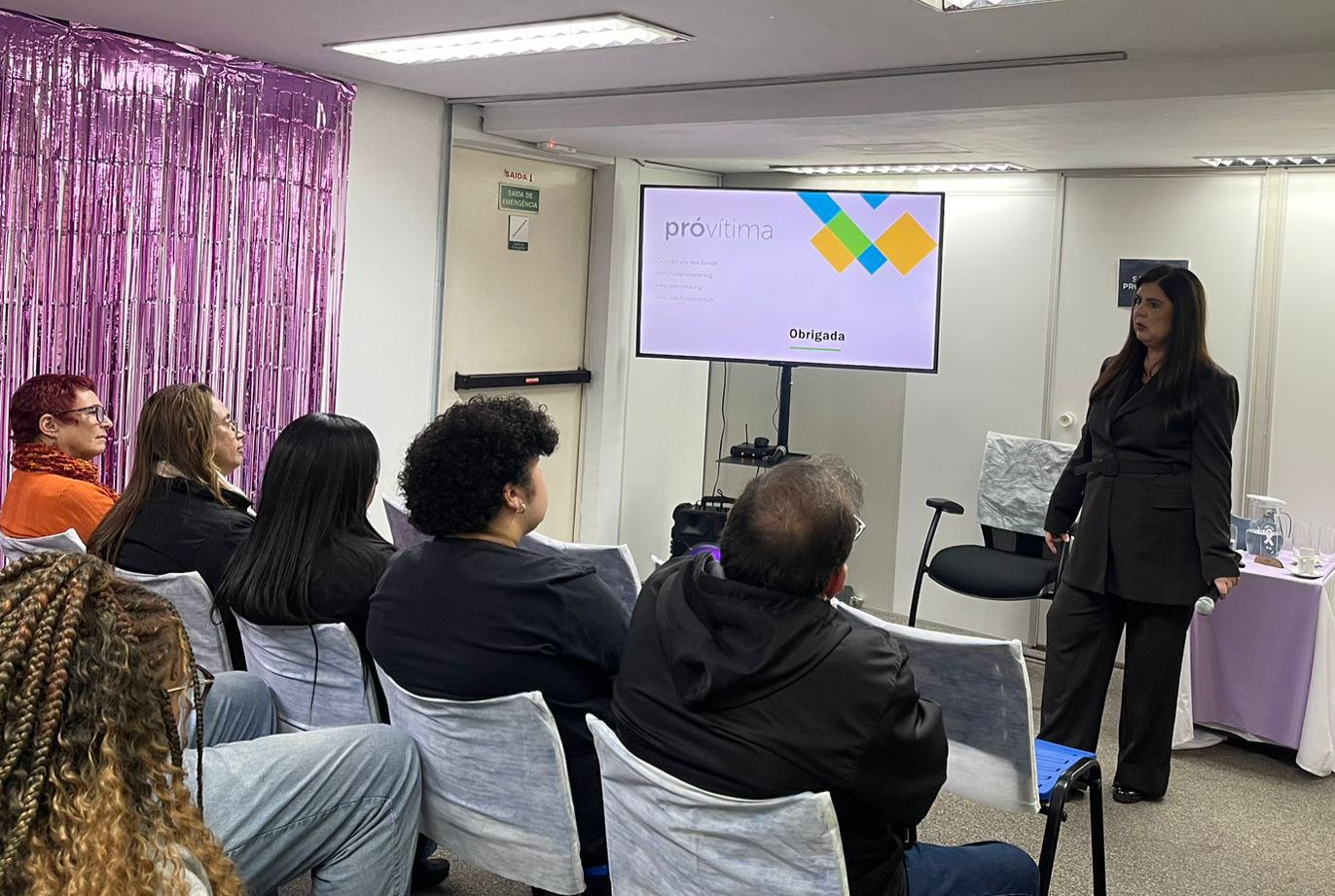Pró-Vítima capacita servidores municipais de São Paulo para acolhimento de mulheres vítimas de violência