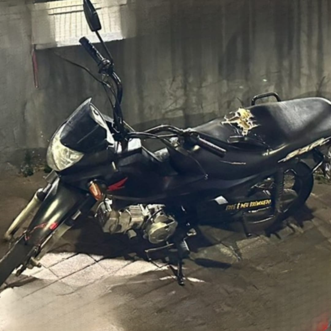 EQUIPE  DE POLICIAIS MILITARES DA  ROCAM APREENDE INFRATOR E RECUPERA UMA MOTOCICLETA FURTADA EM DIADEMA