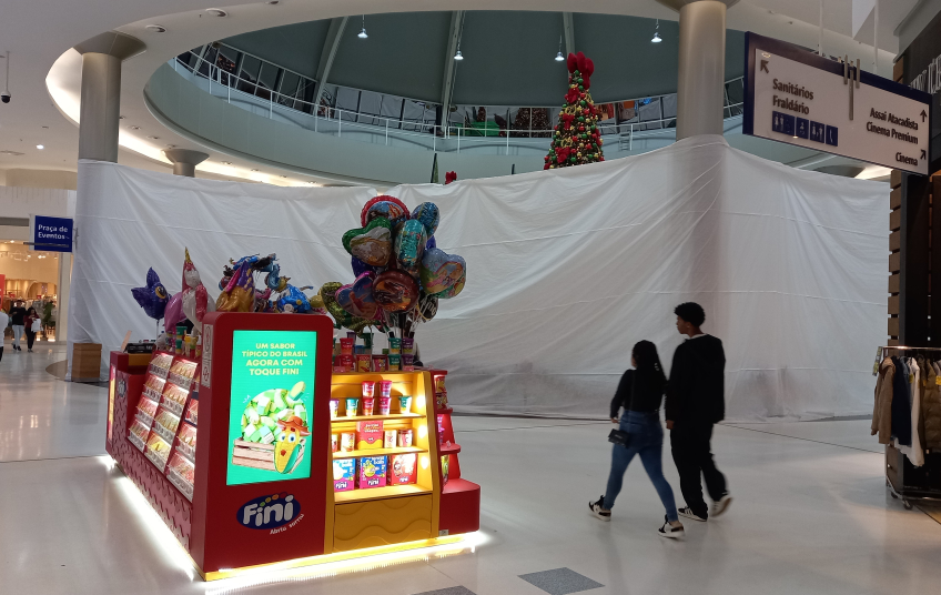 Natal encanta o Mauá Plaza com a chegada do Papai Noel