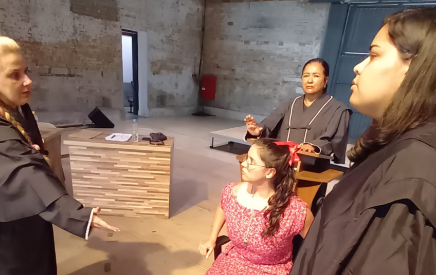 Cine Theatro Carlos Gomes recebe espetáculo baseado no clássico de Dostoiévski nesta quinta