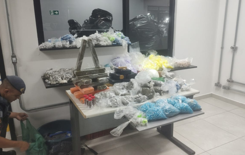 PM apreende mais de 16 mil porções de drogas na zona norte de SP