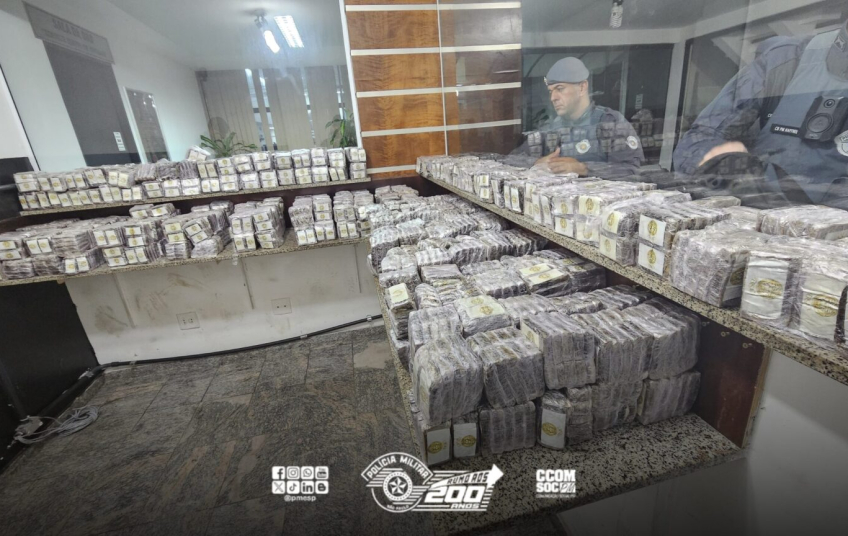 PM apreende quase 4 mil tabletes de maconha na zona leste de SP