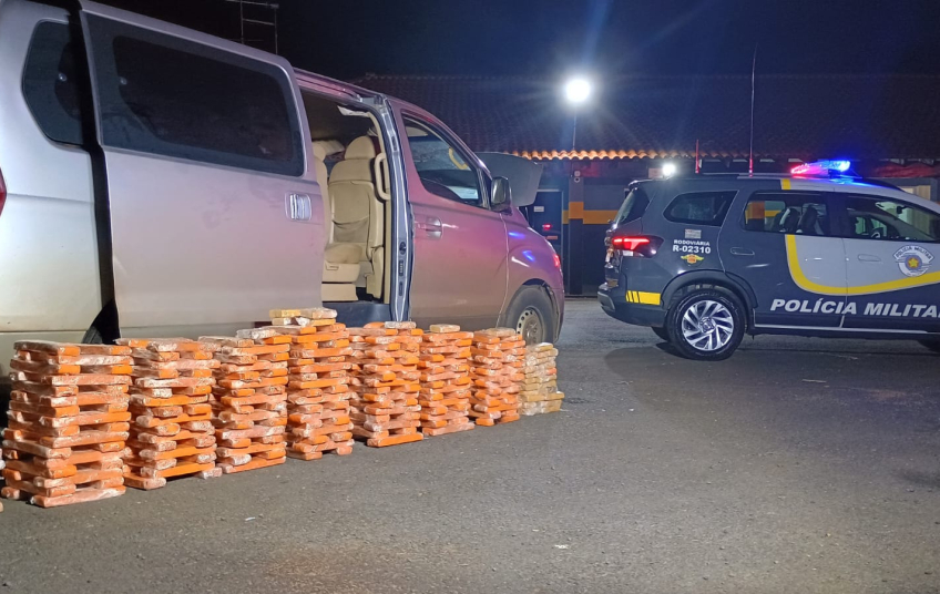 Casal é preso com 190 kg de maconha escondidos no forro das portas do carro em SP