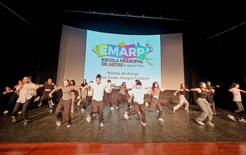 Encerramento do semestre no Núcleo de Dança da EMARP valoriza formação artística gratuita em Ribeirão Pires