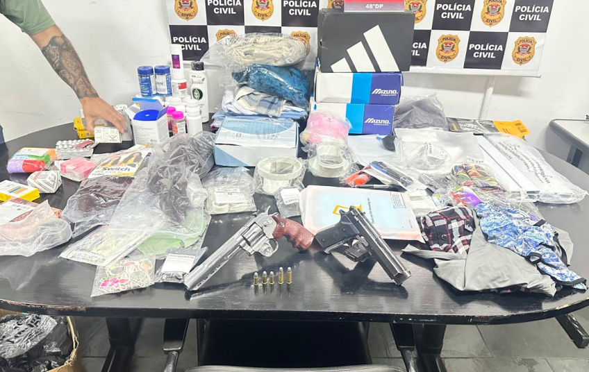POLÍCIA MILITAR RECUPERA CARGA DOS CORREIOS E PRENDE TRÊS ENVOLVIDOS NA ZONA SUL DE SÃO PAULO