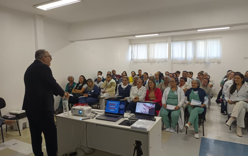 Palestra sobre inteligência emocional reforça cuidado com equipes do Nardini
