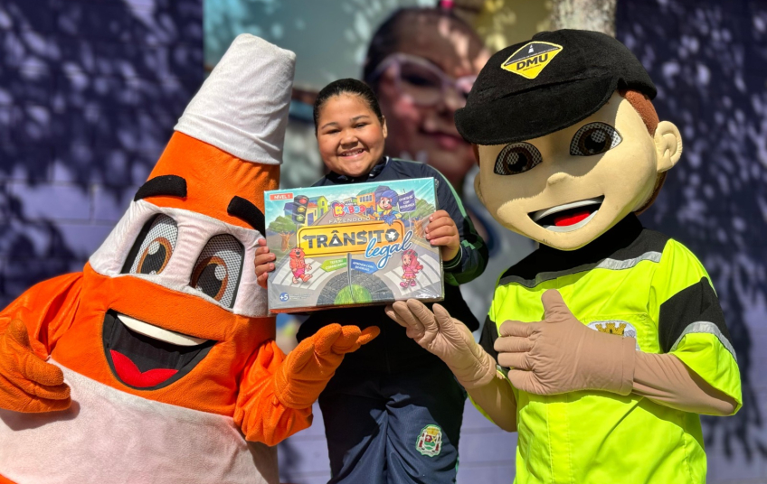 Ribeirão Pires conclui entrega de jogos educativos sobre trânsito para toda a rede municipal