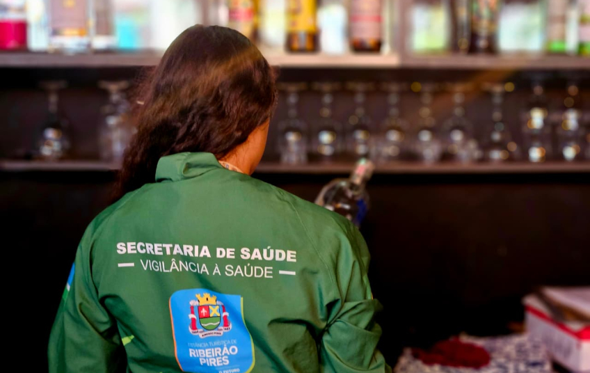 Ribeirão Pires intensifica fiscalização em bares, adegas e restaurantes para evitar crise do metanol