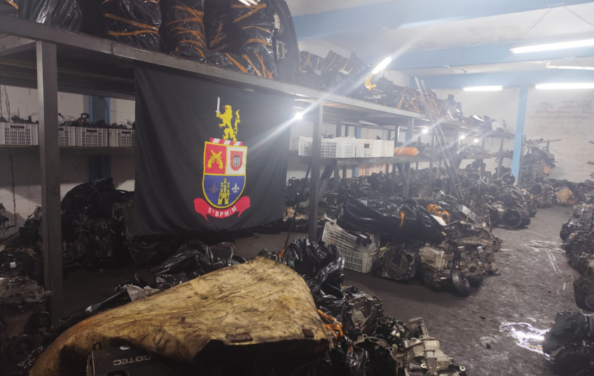 Desmanches clandestinos em SP resultam em 14 prisões e mais de 500 peças de veículos apreendidas